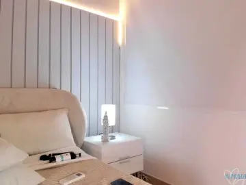 Bongacams Live Porn of MaiaCollins