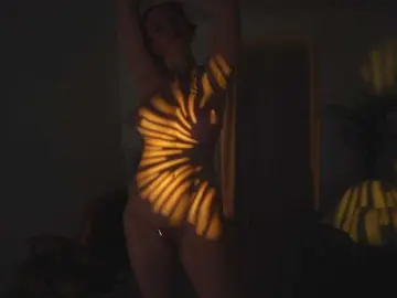 Bongacams Watch Live Sex Cams of valeriaraw