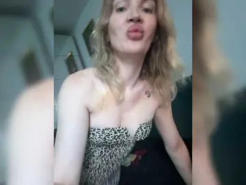 Bongacams Live Sex Cam of SoniaRaspberry