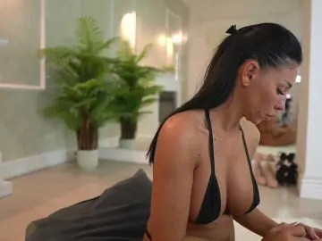 Bongacams Nude Webcam of MyaBlack