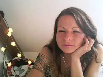 Bongacams Sex Cam of MilfNinna