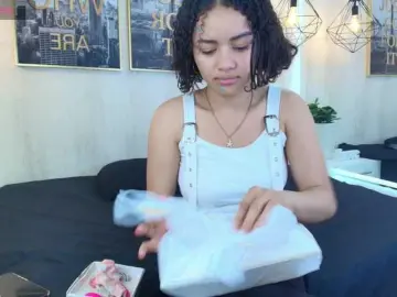 Bongacams Adult Webcams of Baby-Curly