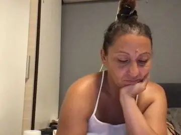 Bongacams Watch Live Sex Cams of sexmari39
