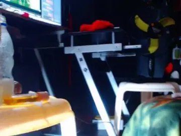 Bongacams Sex Cam of kimfierykitty