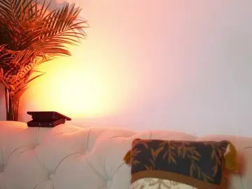 Bongacams Live Porn of AileenKiss