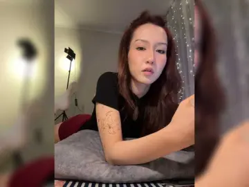 Bongacams Watch Live Sex Cams of CrazyAleona