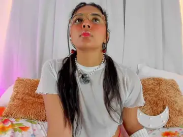 Bongacams Private Sex Chat of Melodymoore