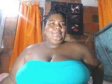 Bongacams Best live sex cam show of bustyboobsxxll