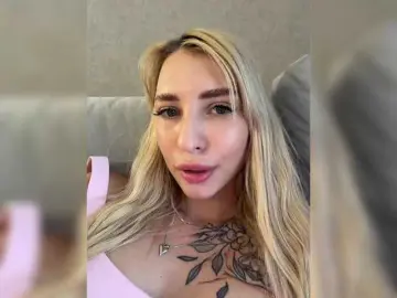Bongacams Sex Cam of EwaBrown