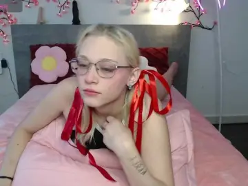 Bongacams Adult Webcam of Coraline-bush