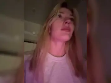 Bongacams Live Sex Cam of Looonacom