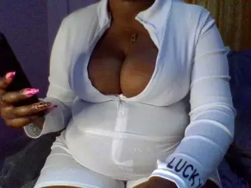 Bongacams Adult Video Chat of Curvysexy