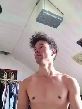 Cam4 Watch Live Sex Cams of HotFabian93