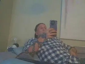 Cam4 Watch Live Sex Cams of overmydaddbody