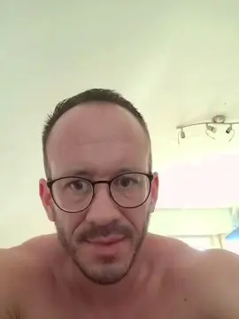 Cam4 Live Sex of yumyum18