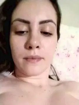 Cam4 Watch Live Sex Cams of carolnooff