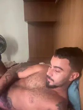 Cam4 Live Sex Cam of taurusboy27