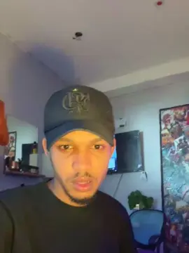 Cam4 Live Sex of young_safado