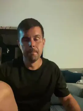 Cam4 Private Sex Chat of Leo_Iron