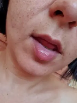 Cam4 Live Sex Cam of cuteandwet