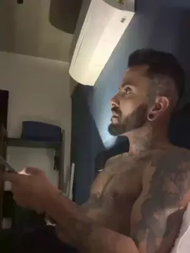 Cam4 Best live sex cam show of Apoloolivier