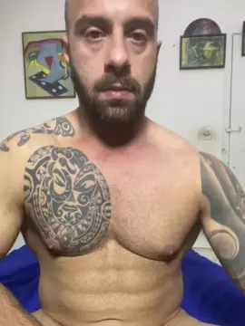 Cam4 Live Sex of Guicasper1889