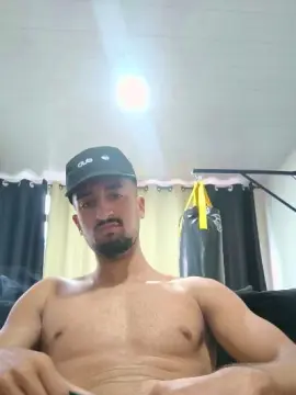 Cam4 Watch Live Sex Cams of RodrigoBR