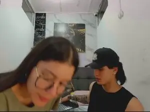Cam4 Live Sex of sweetauracouple
