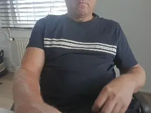 Cam4 Adult Webcam of malusdomesticus