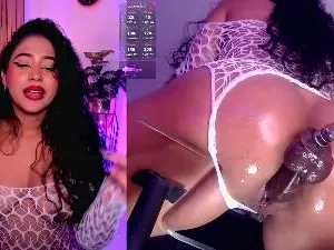 Cam4 Free Live Porn of NicoleJons_
