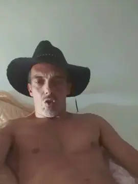 Cam4 Free Live Porn of chicoatrevido2