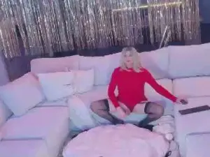 Cam4 Free Live Porn of SissyJulieXX