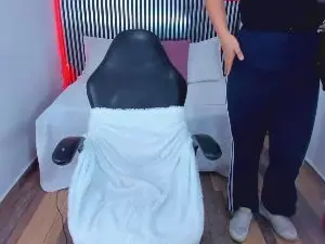 Cam4 Live Porn of Little_Alii