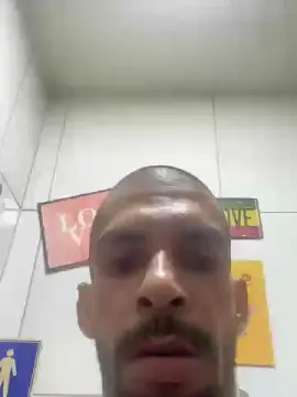Cam4 Live Sex of Tiagobarrote
