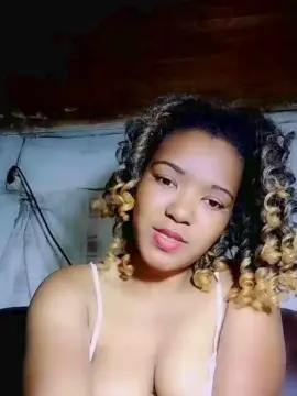 Cam4 Watch Live Sex Cams of Vanessahot09
