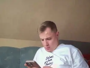Cam4 Free Live Porn of Kinkyroboy