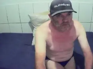 Cam4 Private Sex Chat of cesarpierdonaa1