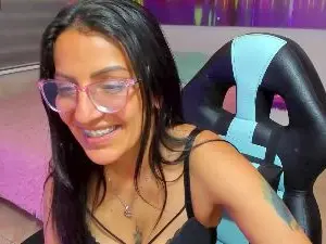 Cam4 Adult Video Chat of Alma_blue