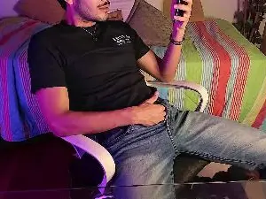 Cam4 Private Sex Chat of Nicolasrodrii