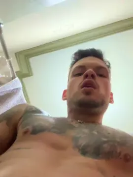 Cam4 Live Sex of nicolas2471