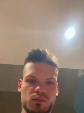 Cam4 Watch Live Sex Cams of nicolas2471