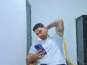 Cam4 Nude Webcam of tommy_johnson2