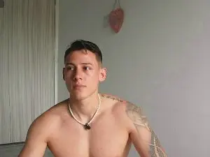 Cam4 Nude Webcam of Latino_Milk_99