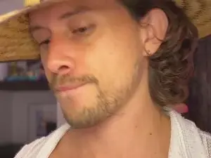 Cam4 Live Sex Cam of MCKLISTER69