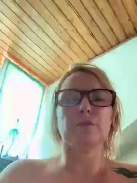 Cam4 Watch Live Sex Cams of lucestellata