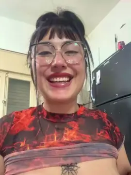Cam4 Watch Live Sex Cams of Lareyni26