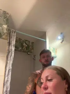 Cam4 Private Sex Chat of Loretino1