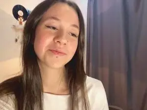 Cam4 Sex Cam of KizzieLudwick