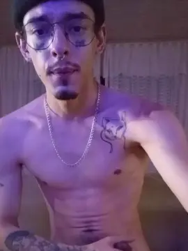 Cam4 Nude Webcam of put_Gooner
