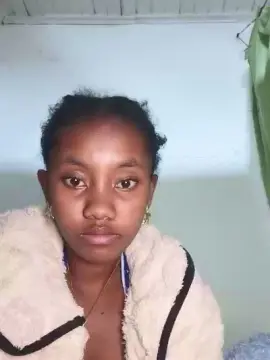 Cam4 Free Live Porn of tesha7
